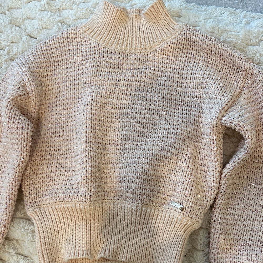 Guess Soft Beige Turtleneck Sweater